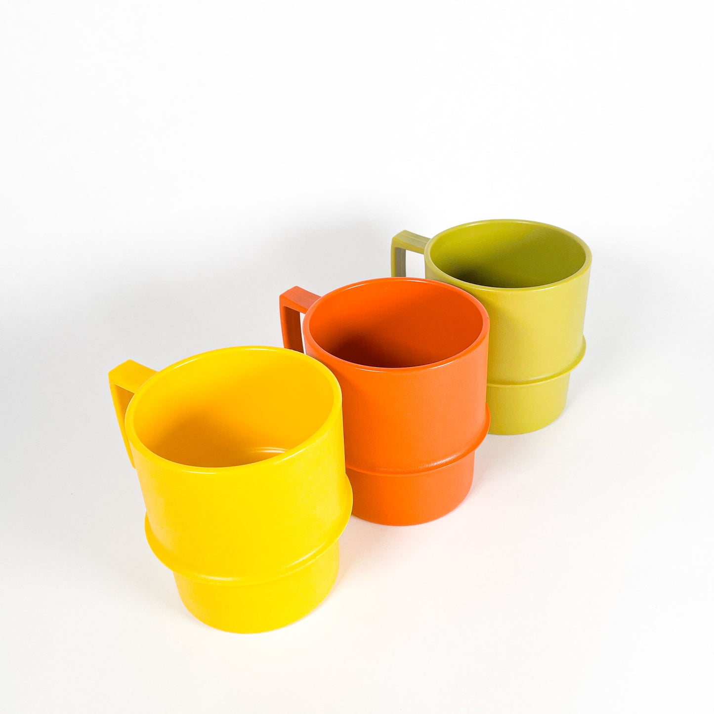 Trio tasses en plastique Tupperware harvest