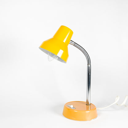 Petite lampe de bureau jaune