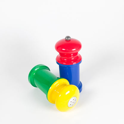 Color block salt and pepper duo