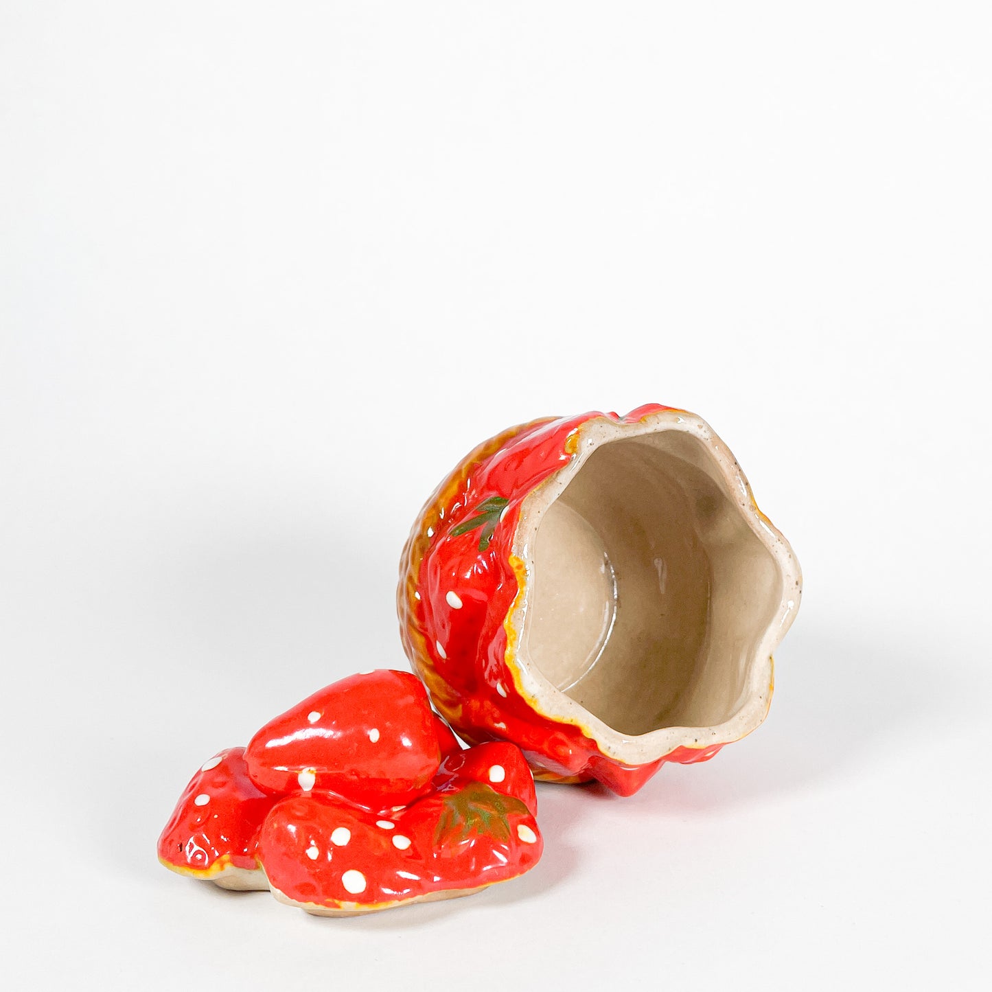 Ceramic strawberry sugar bowl