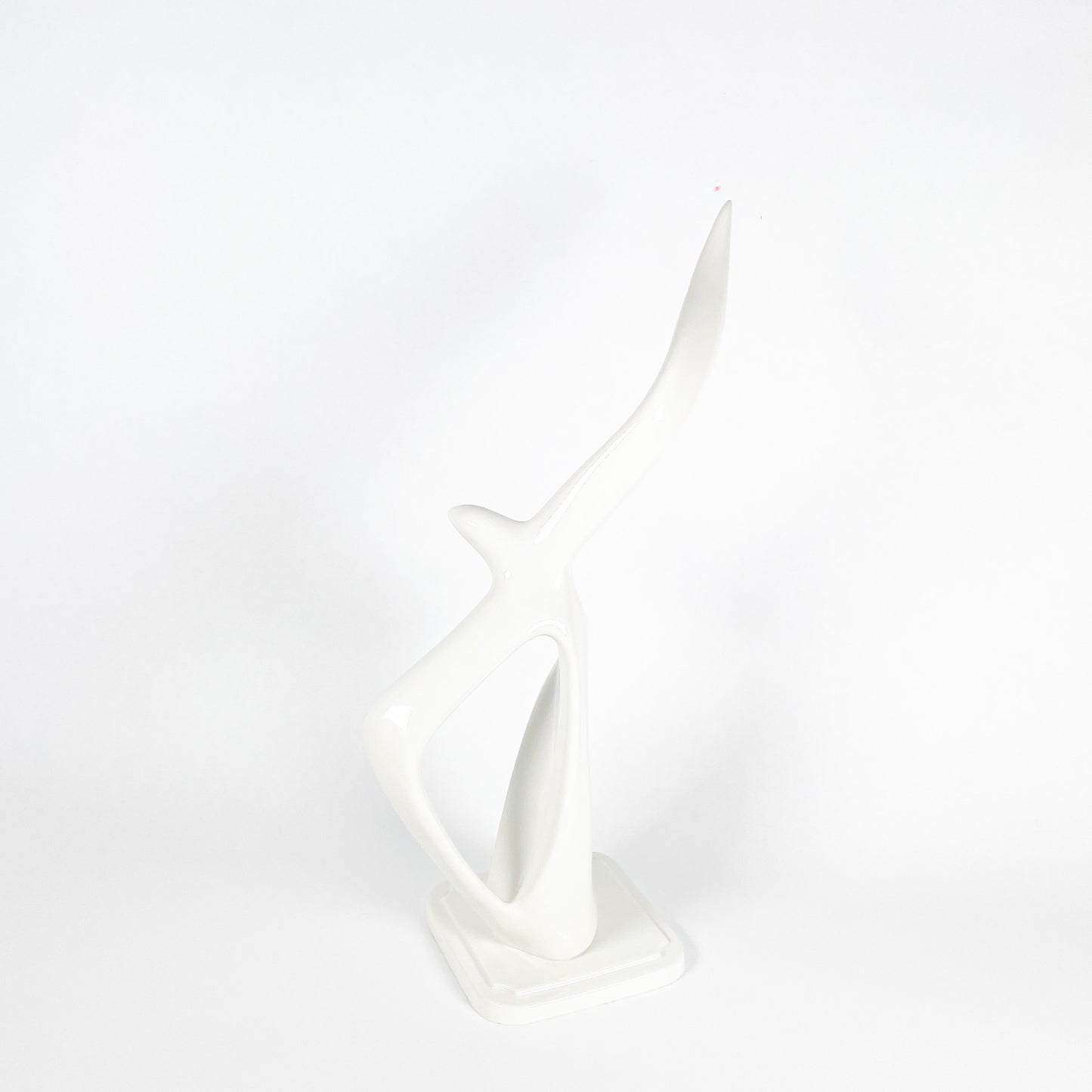 Statue d'oiseau blanc en céramique