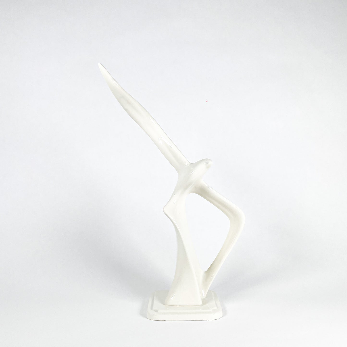 Statue d'oiseau blanc en céramique