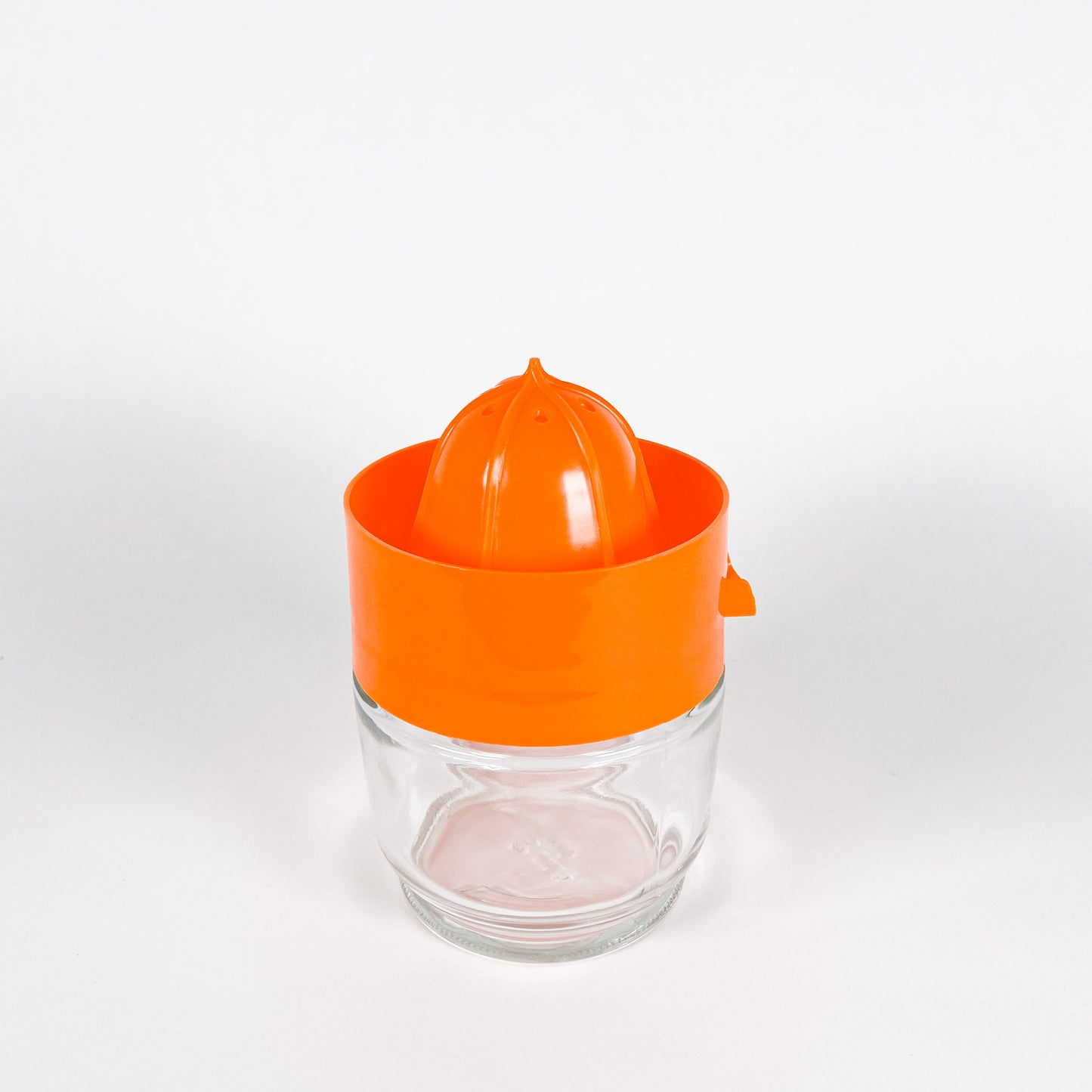 Gemco USA orange citrus juicer