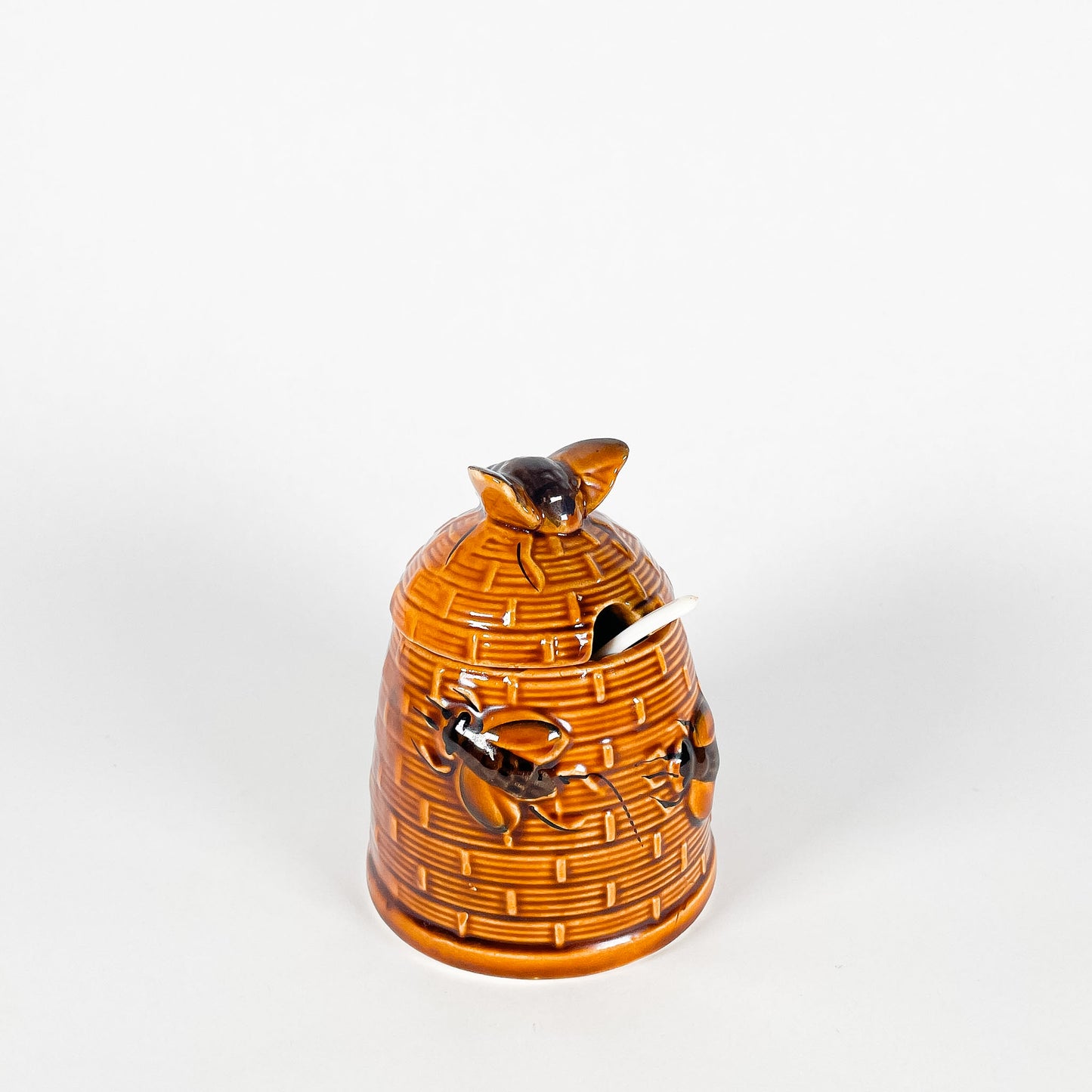 Bee sugar bowl