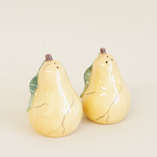 Pears salt and pepper shaker