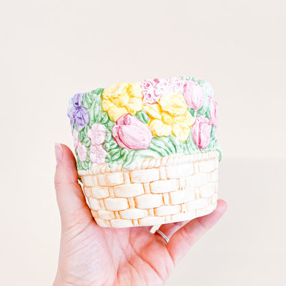 Flower bouquet ceramic planter