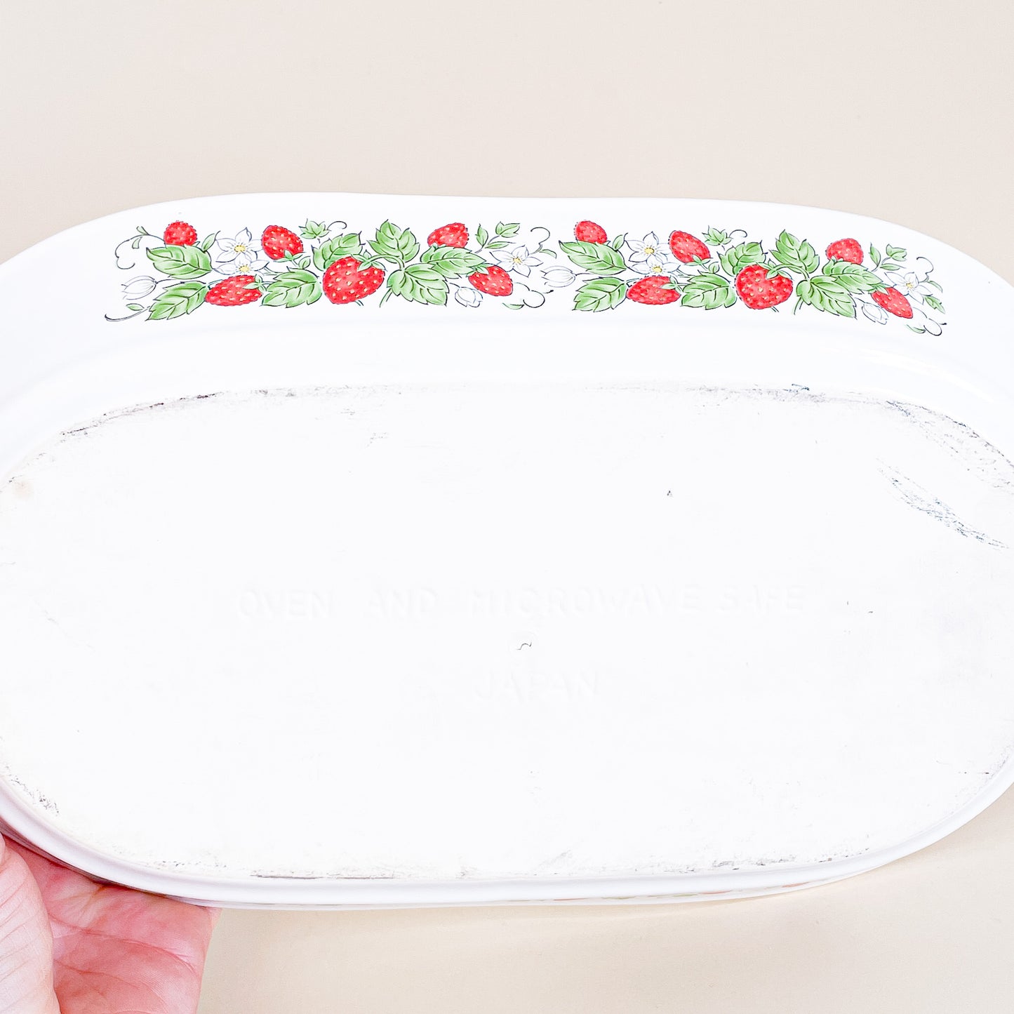 Japan strawberries oven dish