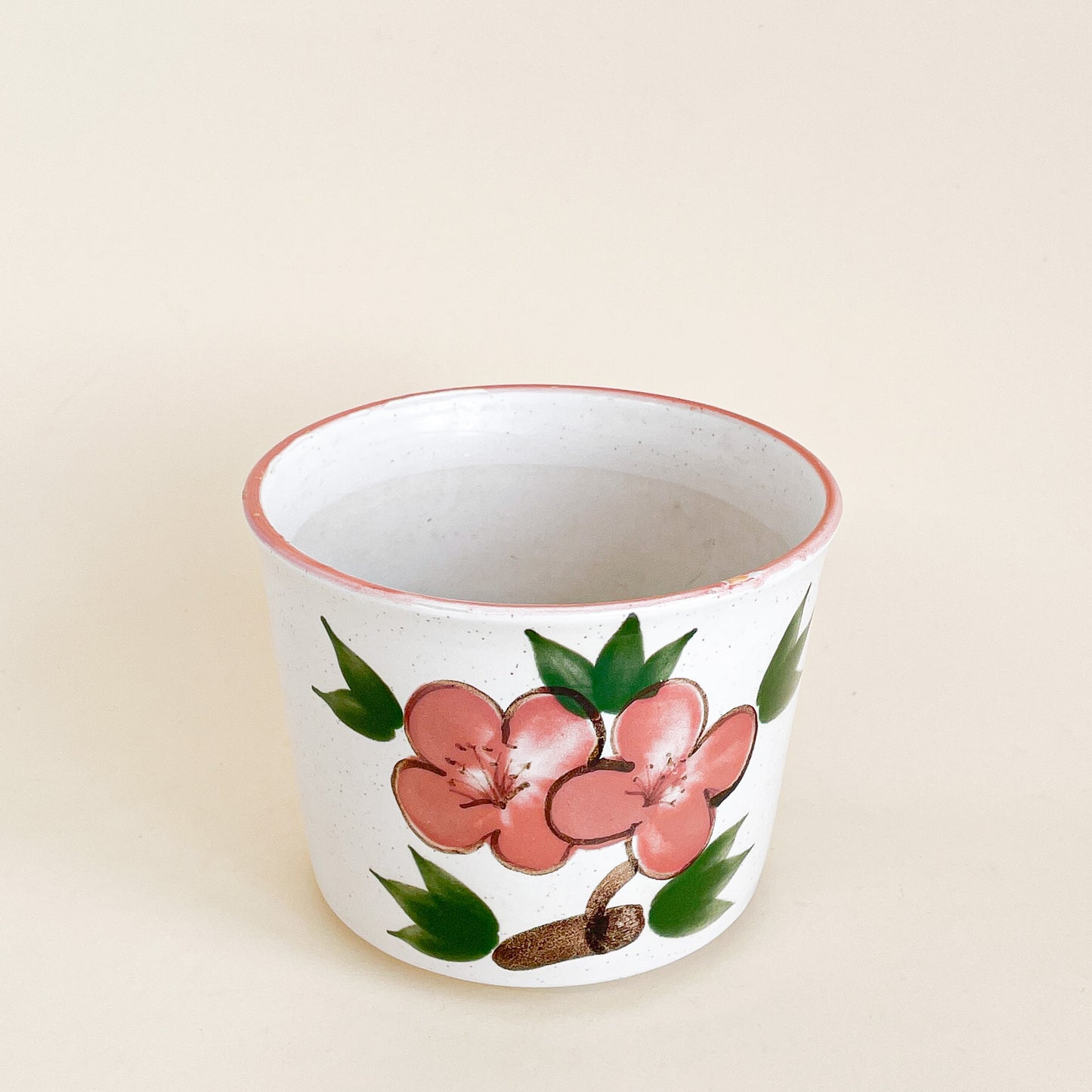 Cache-pot fleur rose